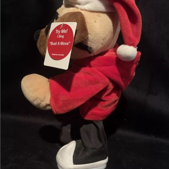 Merry Bright Animated Dancing Christmas Pug Sings To Bust A Move - Picture 4 of 6